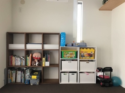 収納 子育て 子供のおもちゃや学習道具は無印のスタッキングシェルフを利用し 一か所で管理中 Okeikoして心豊かに シンプルライフ 収納 子育て 子供のおもちゃや学習道具は無印のスタッキングシェルフを利用し 一か所で管理中 Okeikoして心豊かに シンプルライフ